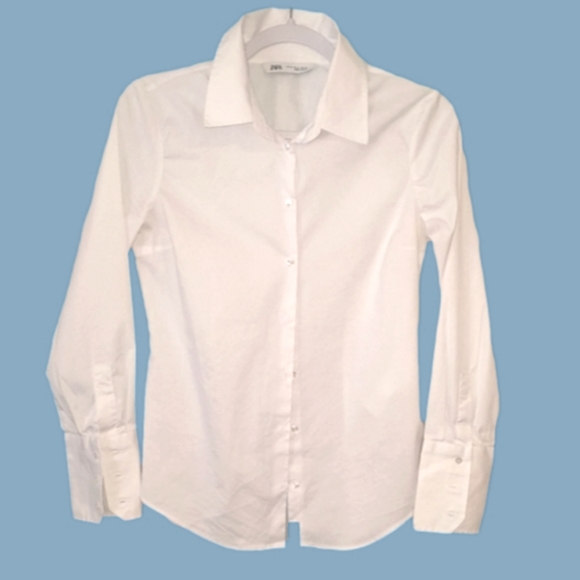 ZARA White Stretch Fitted Button Down LIKE NEW - fits more like a small - Picture 1 of 11